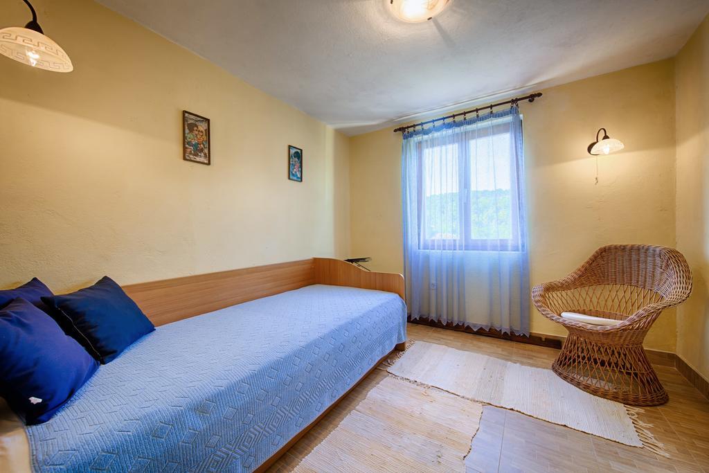 Apartments Pol Murvu Vis Esterno foto